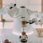 Robot Ini Bisa Menulis Kaligrafi Sekaligus Meracik Kopi