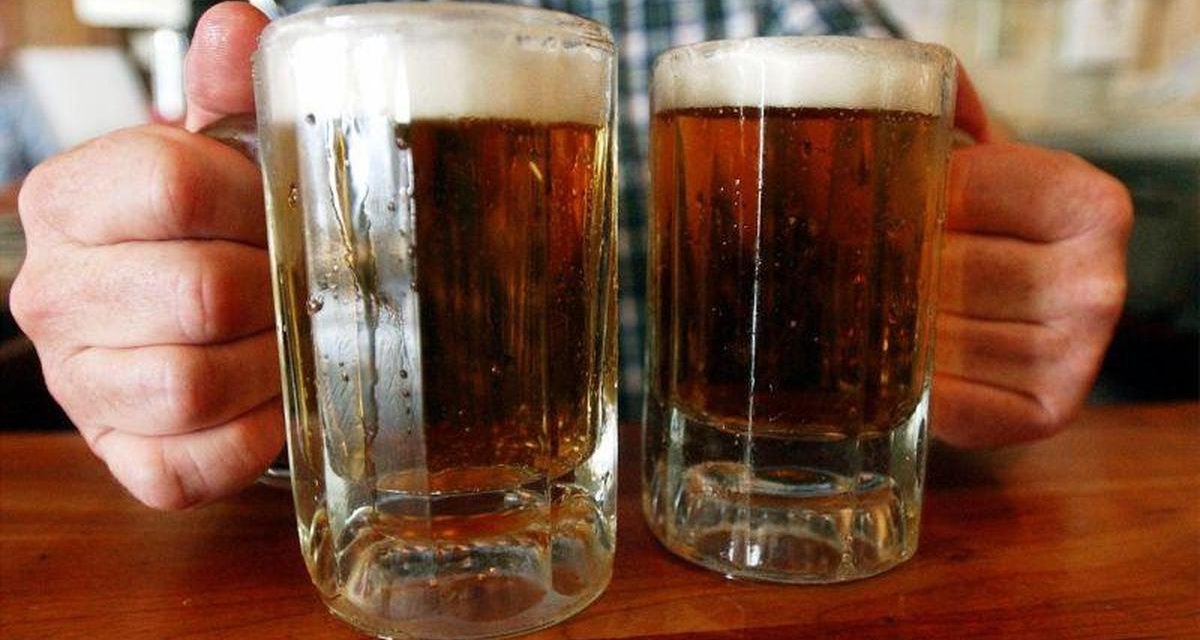 Tenggak 3 Liter Bir Saat Jam Kerja, Pekerja Ini Menang Gugatan