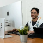 Dari Layar Macbook White, Upie Guava Ciptakan Pelangi Di Mars