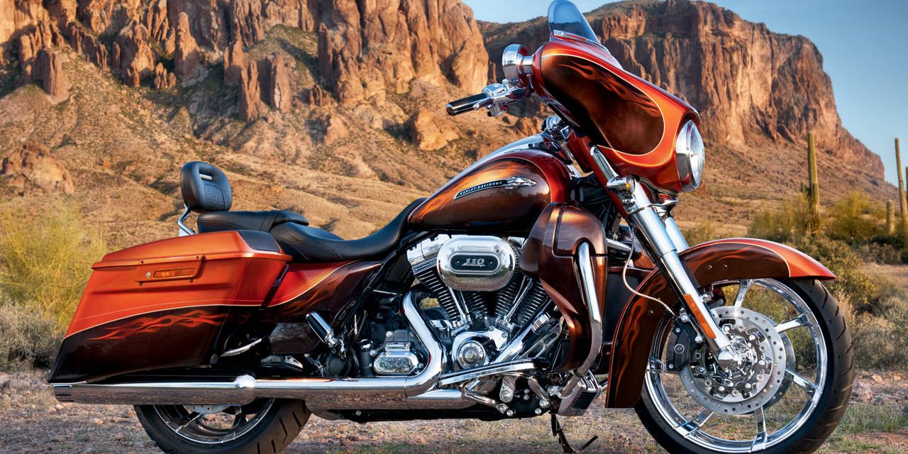 Harley Davidson Street Glide: Motor Ikonik Kenyamanan Maksimal