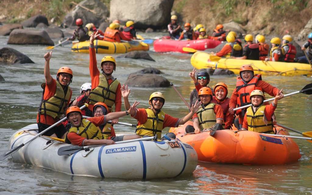 Arung Jeram Aktivitas Olahraga Yang Seru Namun Menantang
