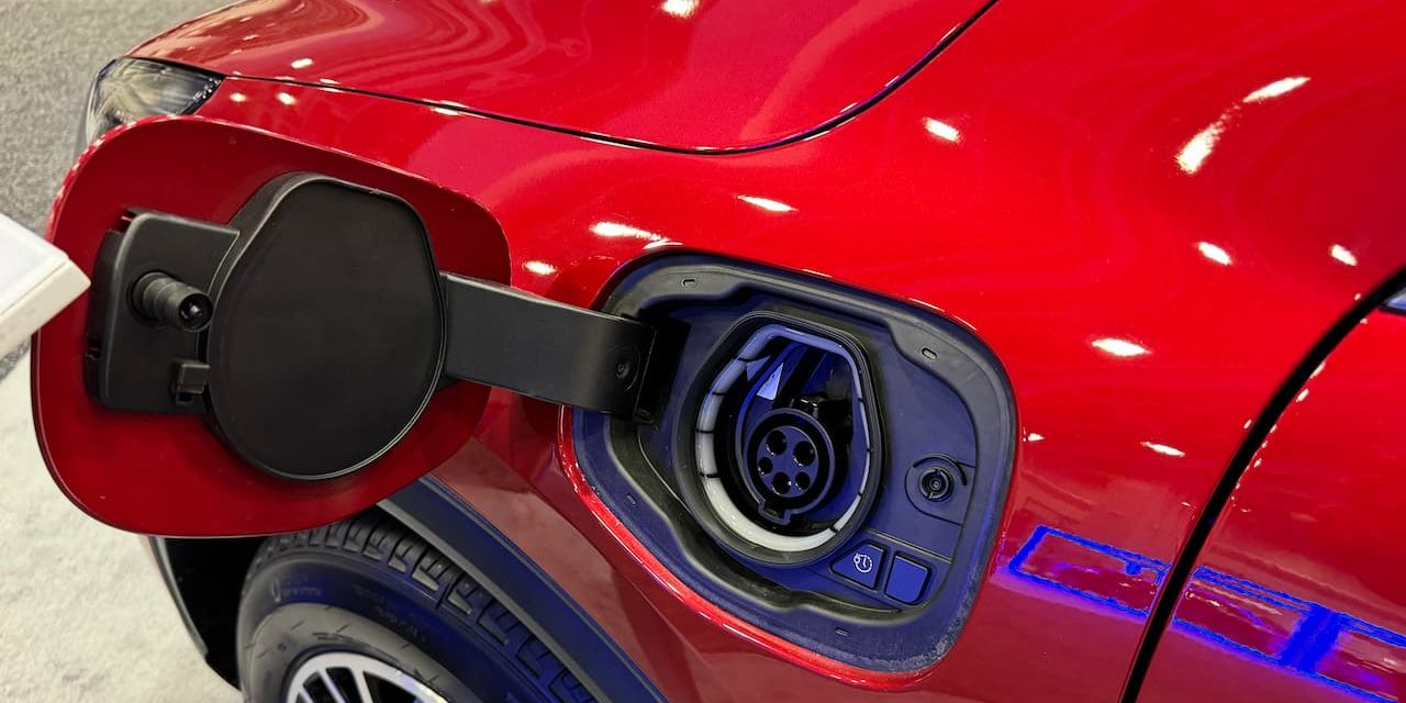 Inovasi Otomotif: Range Extended Electric Vehicle Kian Di Minati