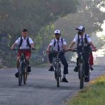 Setop Motoran! Siswa Diimbau Jalan Kaki-Naik Sepeda