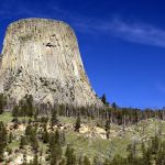 Landmark Ikonik Di AS Devils Tower Terbentuk Dari Magma Beku